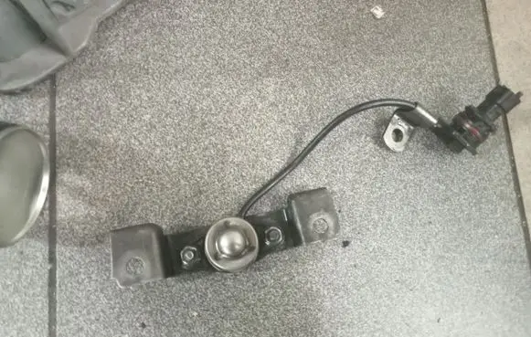 Opel Meriva B Oil level sensor 