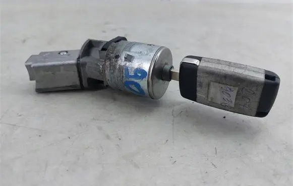 Peugeot 207 Ignition lock 