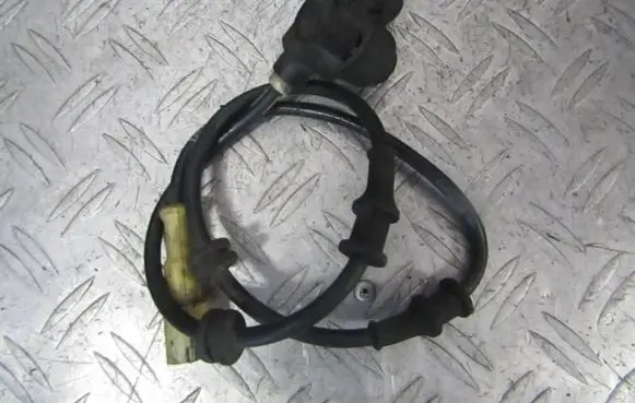 Opel Vectra B ABS brake wheel speed sensor 90464775 340.804059003