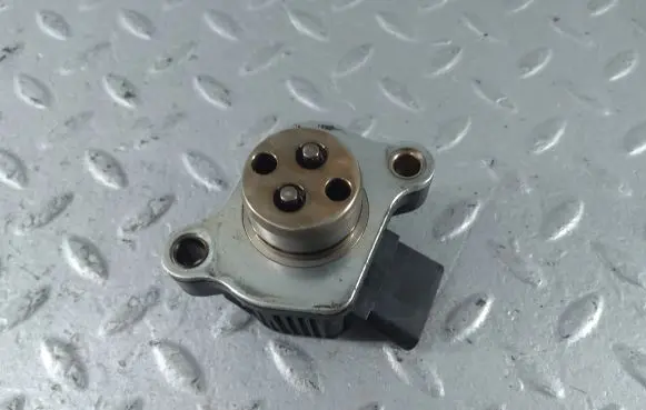 Mercedes-Benz A W177 Camshaft vanos timing valve A2829820000 2829820000