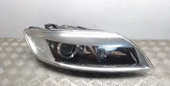 Audi Q7 4L Headlight/headlamp 4L0941004B