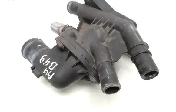 Thermostat/thermostat housing
