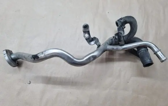 Opel Mokka X Engine coolant pipe/hose 55500375
