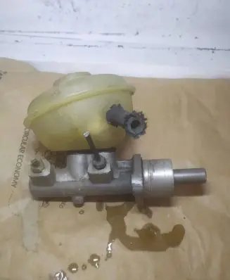 Master brake cylinder