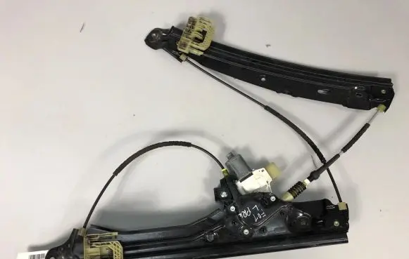 BMW 7 F01 F02 F03 F04 Front door electric window regulator 7182085