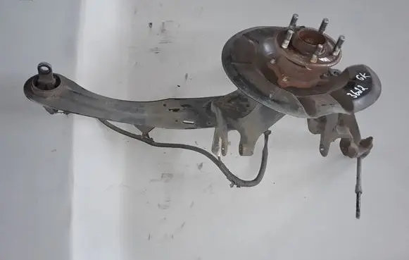 Ford Kuga II Rear wheel hub 
