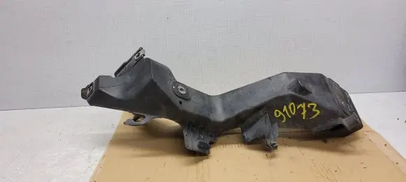 Jeep Grand Cherokee Headlight/headlamp mounting bracket M149787 10583RH M14978710583RH
