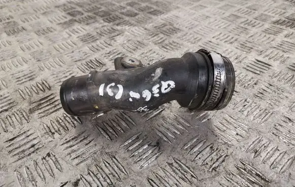Nissan Qashqai Intercooler hose/pipe PBTTEEE