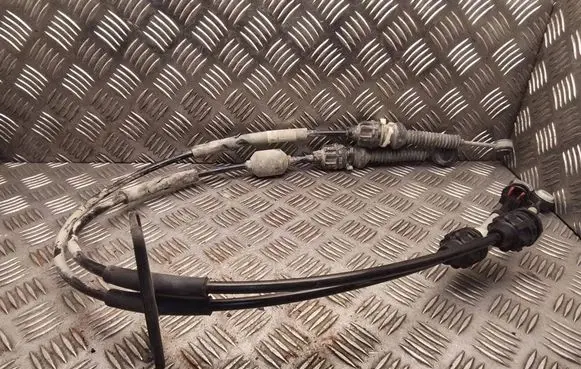 Opel Vivaro Gear shift cable linkage 