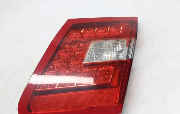 Mercedes-Benz E W212 Tailgate rear/tail lights A2129060258