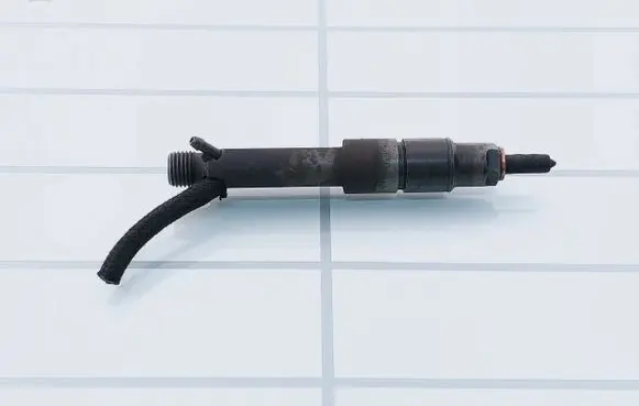 Volkswagen Golf IV Fuel injector 0432193696 028130202P