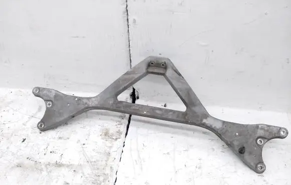 Audi A8 S8 D4 4H Other engine bay part 4H0806151C