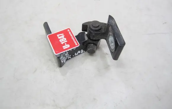 Volkswagen PASSAT B8 Front door upper hinge 8X0831404E A046574