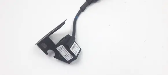 Volkswagen Phaeton ABS wheel speed sensor 3D0616575H 15179200452