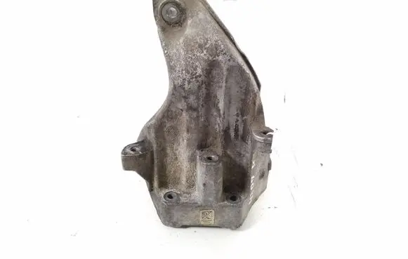 Mercedes-Benz E W212 Engine mounting bracket A6512230004