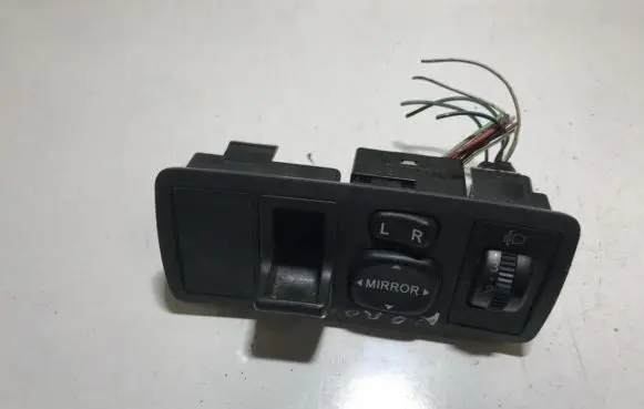 Toyota Corolla E110 Headlight level height control switch 153574