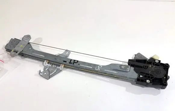 Suzuki Vitara (LY) Front door window regulator with motor