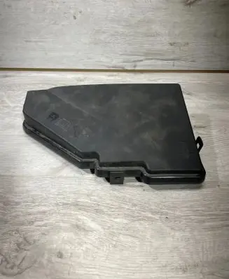 Volvo XC90 Fuse box cover 31398001 31409287 D00MB