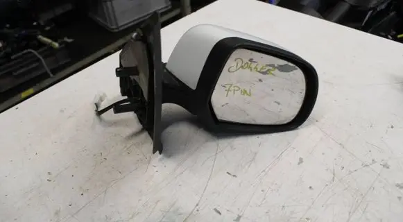 Dacia Dokker Front door electric wing mirror