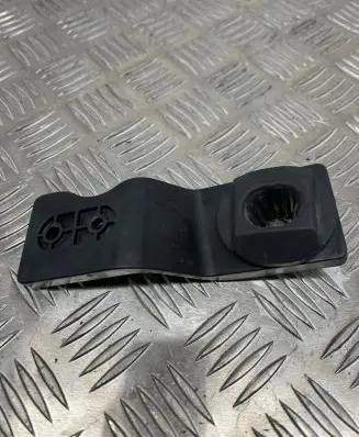 Radiator support slam panel bracket