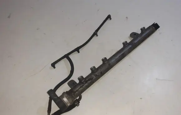 Mercedes-Benz B W245 Fuel main line pipe A6400702095003