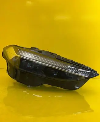 Audi A5 Headlight/headlamp 8B3941036H