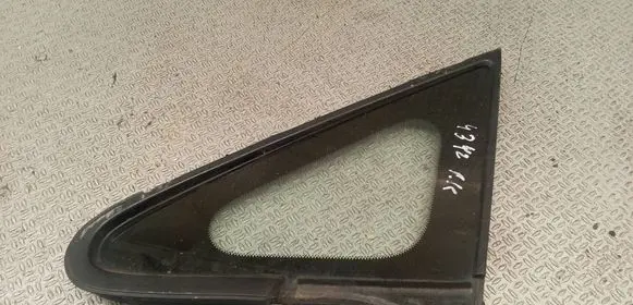Nissan Tiida C11 Front triangle window/glass 