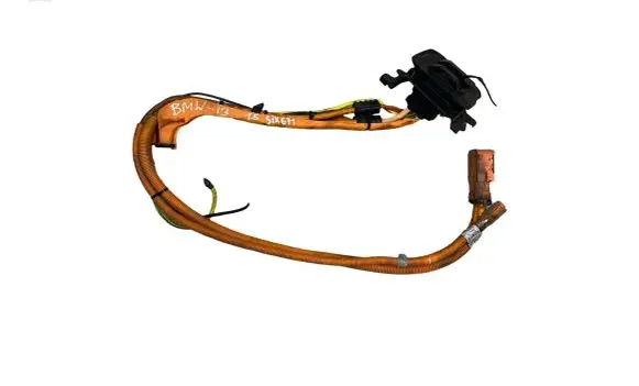 BMW i3 Electric car charge socket 934078403 61135371210 9340784