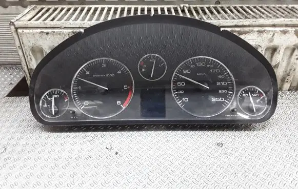 Peugeot 407 Speedometer (instrument cluster) 9658138280