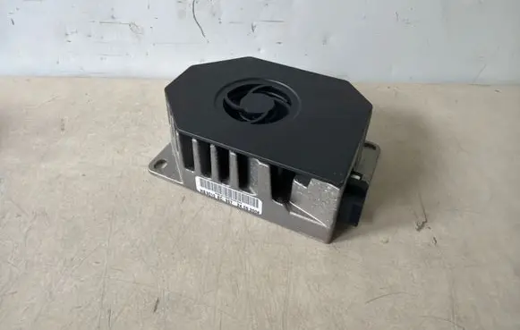 Mercedes-Benz CLS C219 Sound amplifier A2118705189