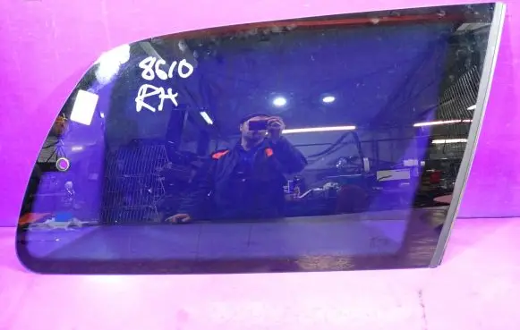 Seat Alhambra (Mk1) Rear side window