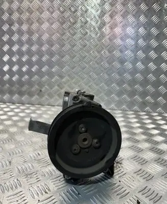 BMW 5 E60 E61 Power steering pump 678148603