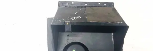 Ford Focus Glove box 2m5xa06024