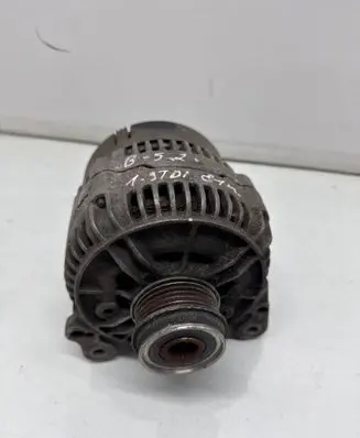 Volkswagen PASSAT B5 Generator/alternator 0123515003 028903028 14V70120A