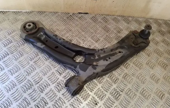 Volkswagen PASSAT B8 Front lower control arm/wishbone