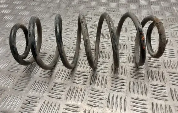 Toyota Yaris Rear coil spring