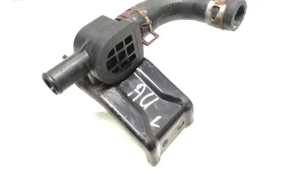 Honda FR-V Engine coolant pipe/hose 041125b
