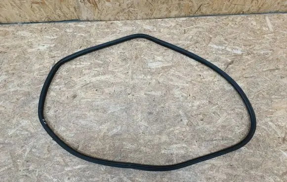 Citroen C4 II Rear door rubber seal (on body) 