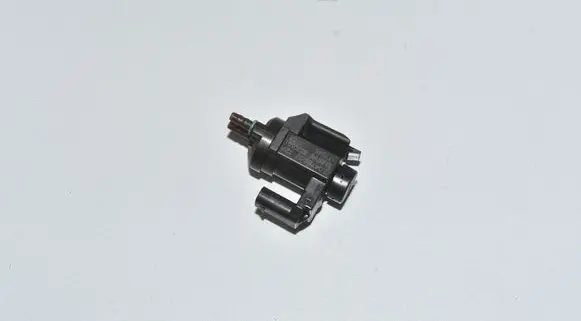 BMW 7 G11 G12 Vacuum valve 8570591 11748570591