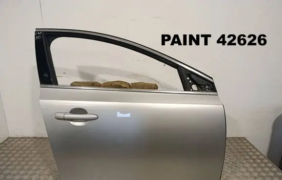 Volvo V40 Front door 