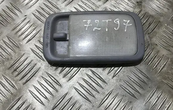Toyota RAV 4 (XA20) Front seat light