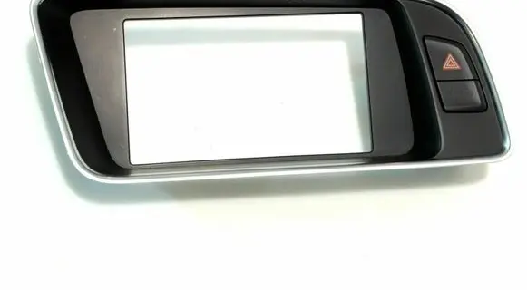 Audi Q7 4L Radio/GPS head unit trim 8R1857186P3Q7