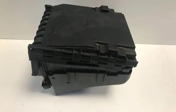 Volkswagen PASSAT B7 Fuse box set 3C0937125A 1K0937132