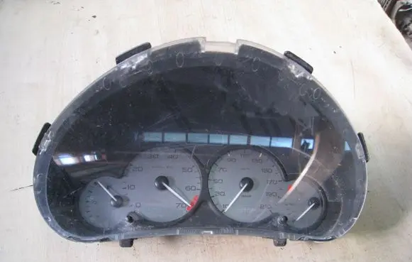 Citroen Berlingo Speedometer (instrument cluster) 9646433380 4333