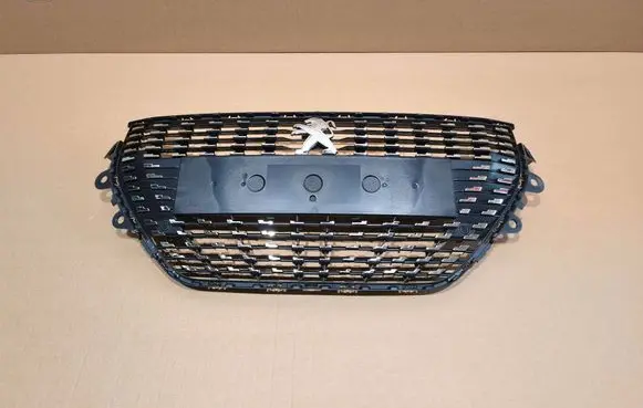 Peugeot 208 II Front bumper upper radiator grill 9841999880 9842008580