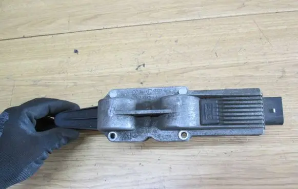 Skoda Fabia Mk1 (6Y) High voltage ignition coil 047905104A