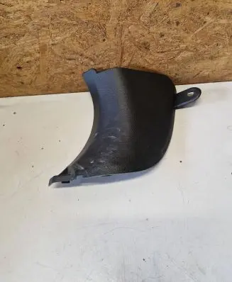 Foot area side trim