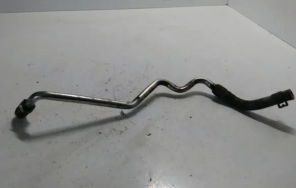 Volkswagen PASSAT B6 Exhaust gas pipe 