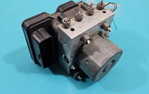 Renault Twingo III ABS Pump 476604047R IMPRK1467085