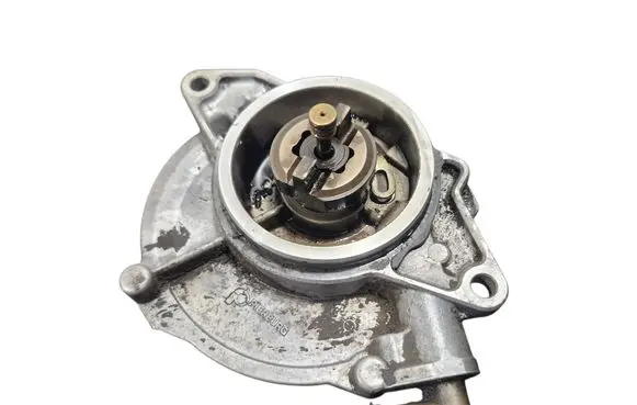 Audi A4 S4 B8 8K Vacuum pump 